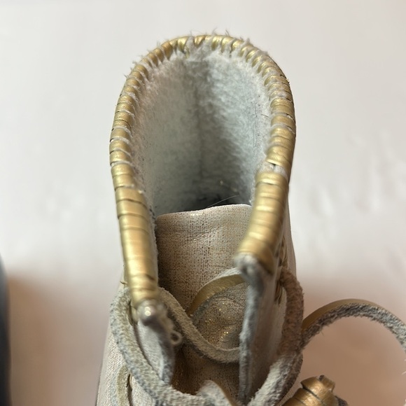 Jack Rodgers Chloe Rain/ snow boots with a whipstitch blue and gold . - Picture 9 of 11